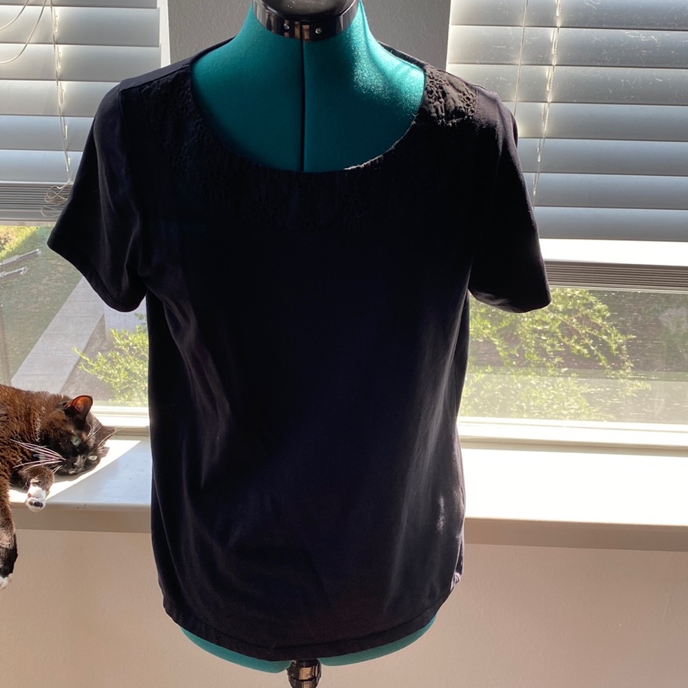 Tanjay black short sleeve shirt
